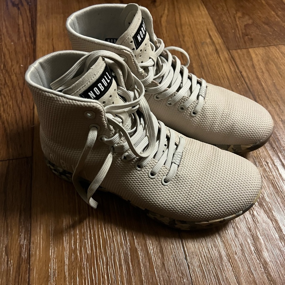 No bull training shoes (size 9)